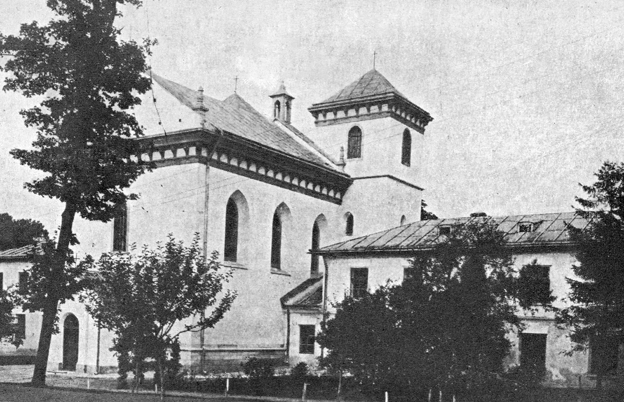 Шпиталь та монастир Св. Лазаря на вул. Коперника у Львові. Листівка 1920-их рр. Походить з колекції Котлобулатових.