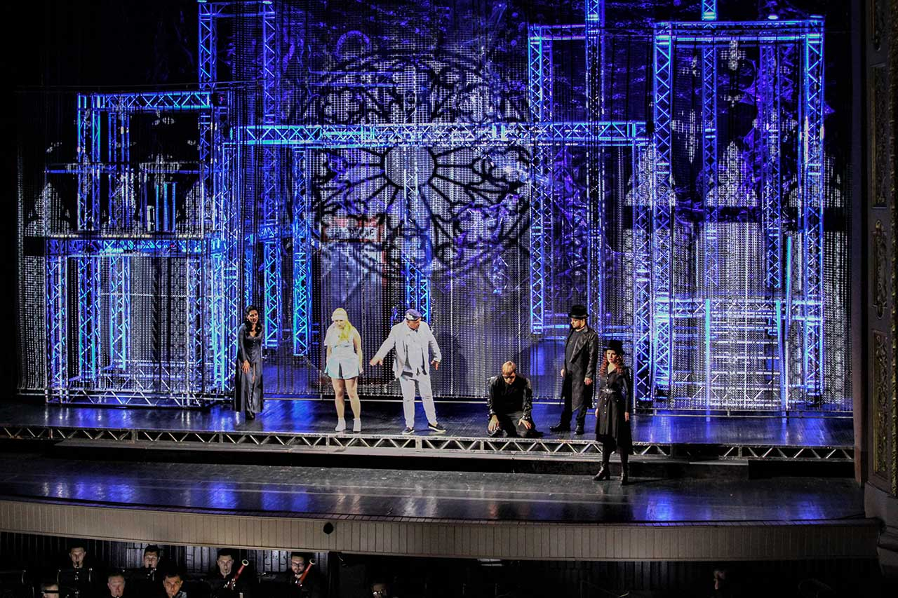 Дія 3D мапінгу. Готичний фасад. Світлив Юрій Ямаш.