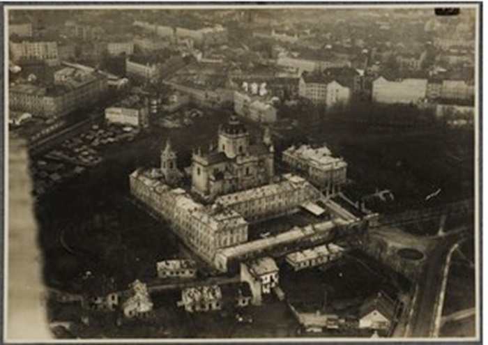Собор Св. Юра, 1920-30-ті рр.