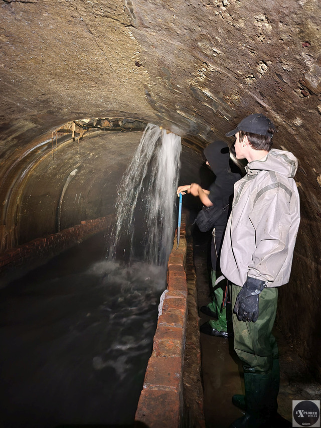 Прорив водопроводу на вулиці Скельній