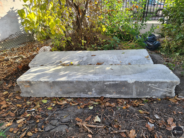 Стало. Листопад 2021 року. Тепер сюди нікого вже не зводиш у Полтву