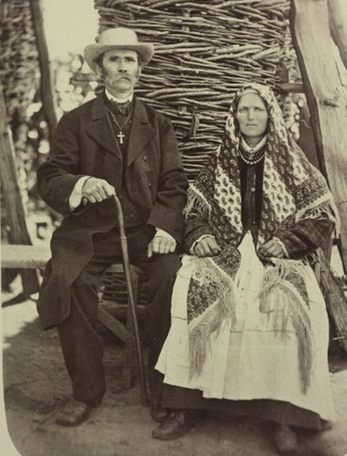 Подружжя, місто Снятин, Івано-Франківщина Фото: oesta.gv.at