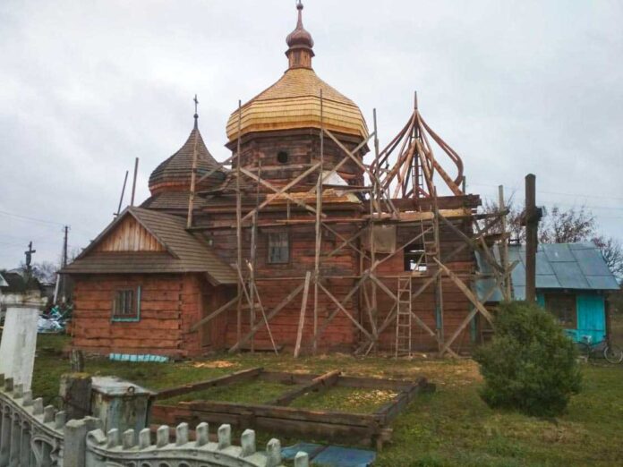 Реставрація дерев’янного храму собору Пресвятої Богородиці в селі Заболотці