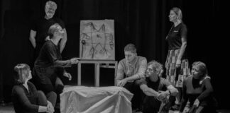 Світлина з репетиції. На світлині (зліва на право) Алла Новікова, Надія Крат, Олексій Кравчук, Едем Ібадуллаєв, Володимир Мельников, Тетяна Шелельо, Людмила Зборовська