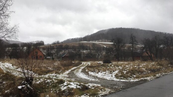 У гірському селі на Львівщині є найдовша вулиця України. Фото Суспільне Львів