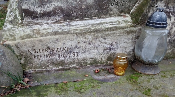 Клеймо майстерні у Варшаві: “Р. С. Любовєцкі. Варшава, Дика, 68”