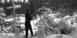 Ірина Макарушка (Пежанська) на лещетарській прогульці. Світлив Олександер Пежанський