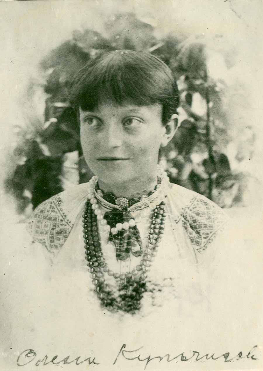 Олена Кульчицька. Фото Лева Кульчицького. 1890-ті рр.