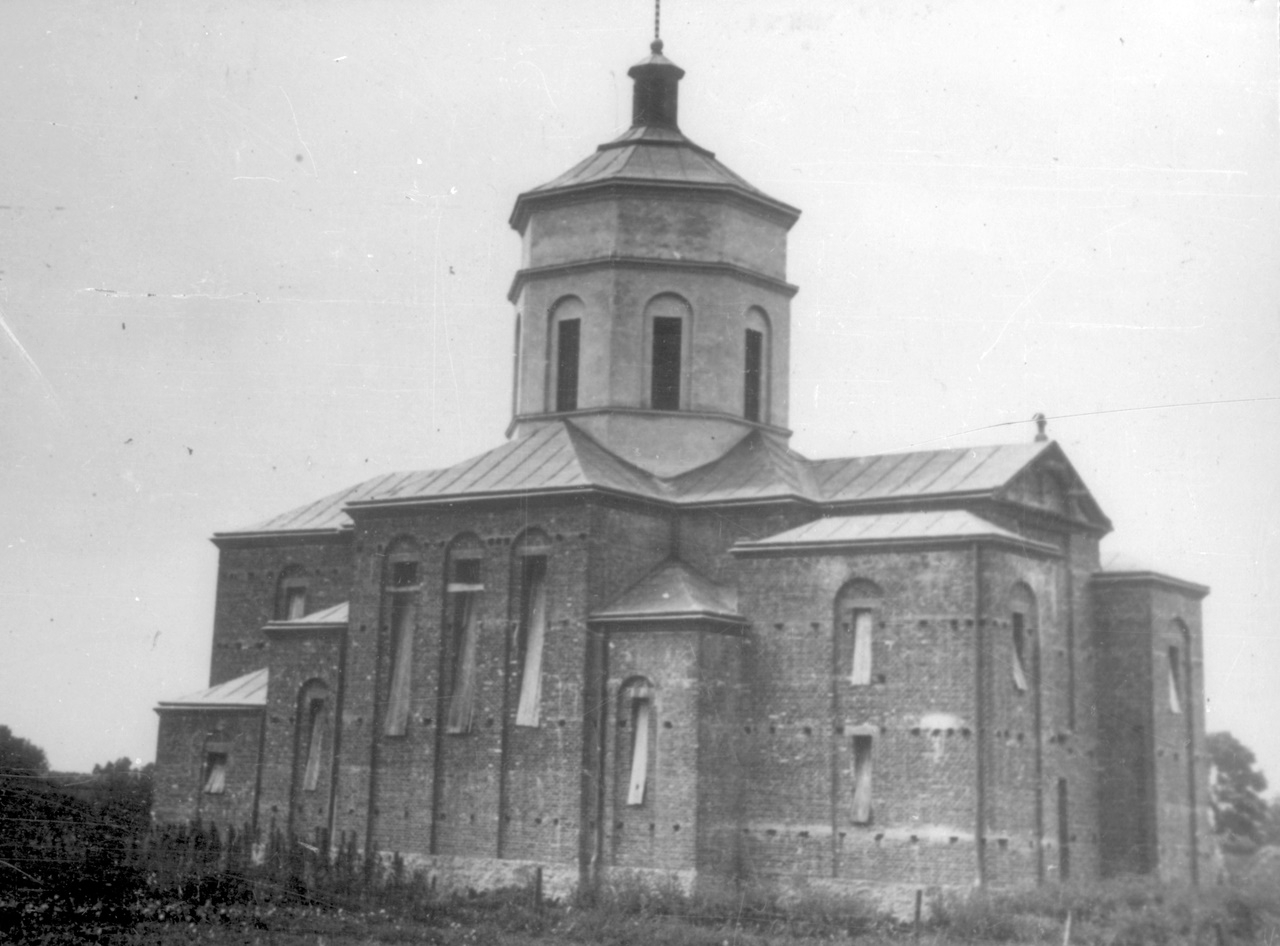 Церква Царя Христа в Озерянах в часі зведення, 1930-ті рр. Фото Олександра Пежанського