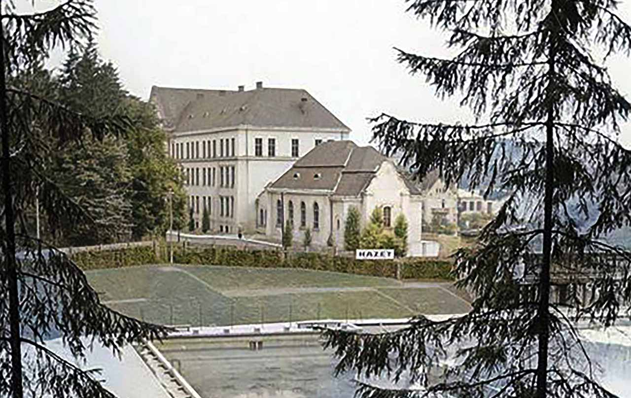 VIII польська гімназія ім.Короля Казимира Великого. В совєтський період середня школа №14. Архітектор Владислав Дердацький, 1924-1926 рр. Колоризація фото Сергія Леонова