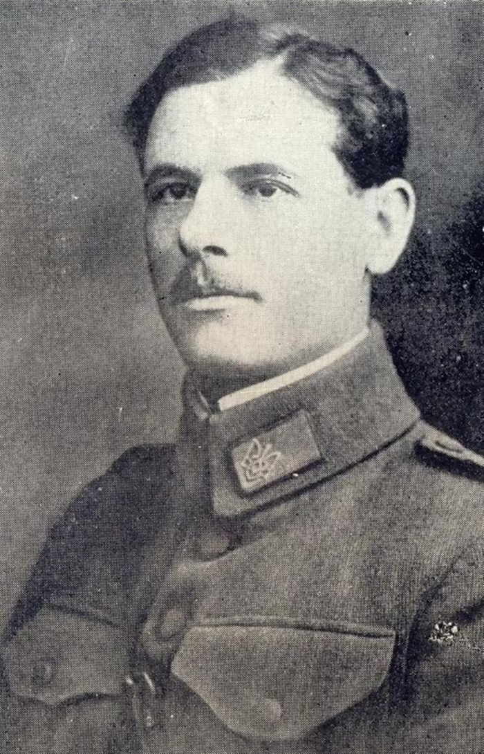 Пластовий виховник полк. Діомид Антончук. Випускник юнкерського училища у Вільно, голова виконкому українців 5 армії (1917), житомирський повітовий комендант (1918), держінспектор корпусу Кордонної охорони Армії УНР, член Української надзвичайної військової місії у Румунії. Член Гуртка приятелів Пласту в Празі (1932), відтак член управи (правління) товариства "Український Пласт" (1936).