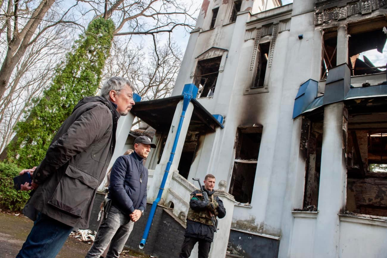 Будинок управителя маєтками Кеніга в Тростянці
