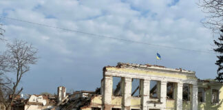 Будинок управителя маєтками Кеніга в Тростянці