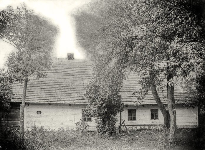 Хата у селі Кульчиці на Самбірщині. Поч. ХХ ст. Фото Лева Кульчицького Хата у селі Кульчиці на Самбірщині. Поч. ХХ ст. Фото Лева Кульчицького