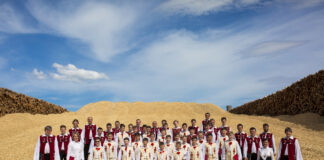 Львівська Державна Академічна чоловіча хорова капела «Дударик»