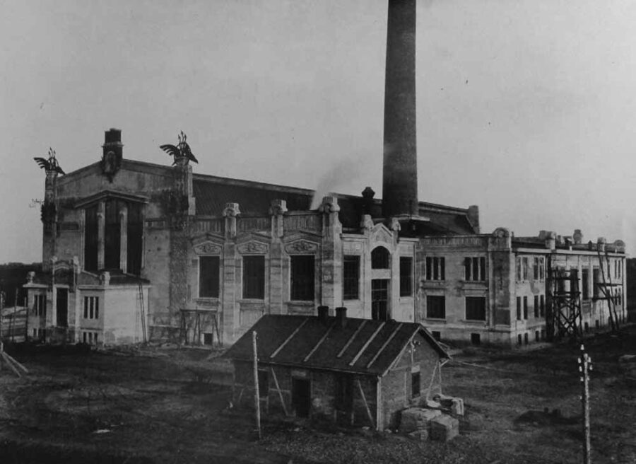 Нова міська електростанція змінного струму на Персенківці. Нині – Львівська ТЕЦ № 1. 1910 р.