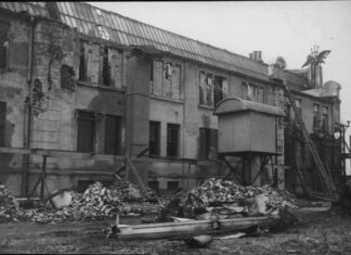 Руйнування міської електростанції під час бойових дій 1918 – 1919 рр. між польськими військами та військами ЗУНР. 1919 р.