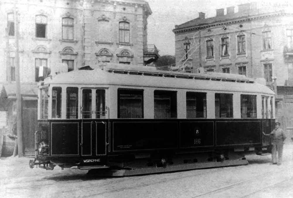 Трамвайний вагон «Sanok» тип 185 із деповським № 186. 1926 р. Фото із колекції заводу «Autosan»