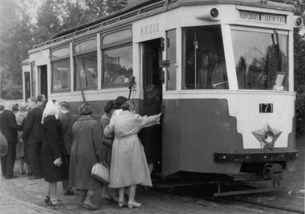 Модернізований трамвайний вагон «Sanok» (тип 165). 1953 р.
