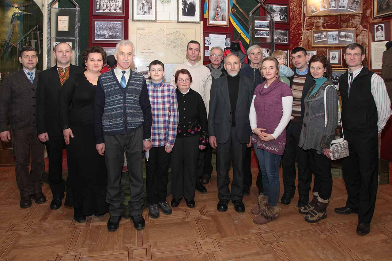 Учасники наукової конференції «Українська тіловиховна і спортова традиція» в Музеї визвольної боротьби України у Львові. 25 лютого 2018 р.