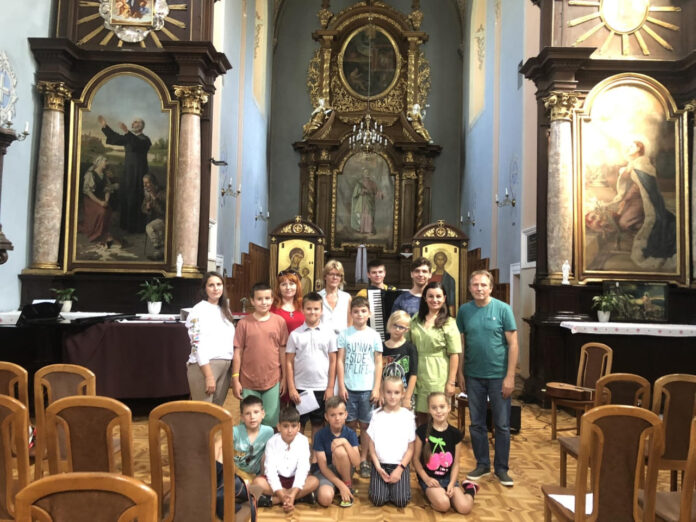 Львівська національна академічна чоловіча хорова капела Дударик Львівська національна академічна чоловіча хорова капела Дударик