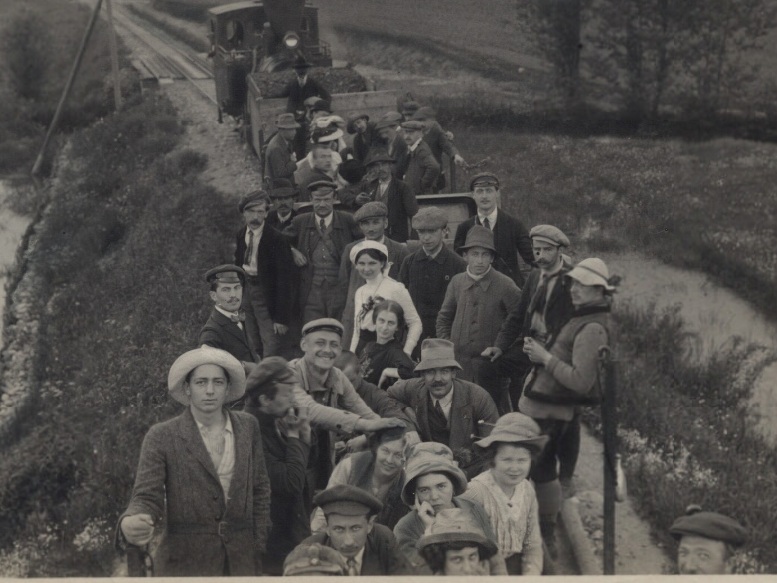 Члени Академічного туристського клубу у Львові під час подорожі, 1912 р. Фото: Міхал Аффанасович