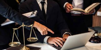 Як повинен працювати юрист в 2022 році
