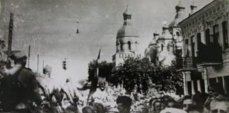 Рівне наповнюється червоними військами. Одні минуть місто транзитом, інші залишаться, щоб встановлювати радянські порядки. Перше травня 1945 року