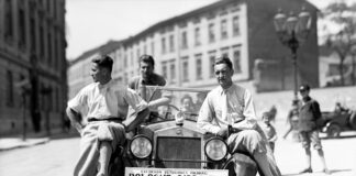 Початок подорожі, серпень 1930 р.