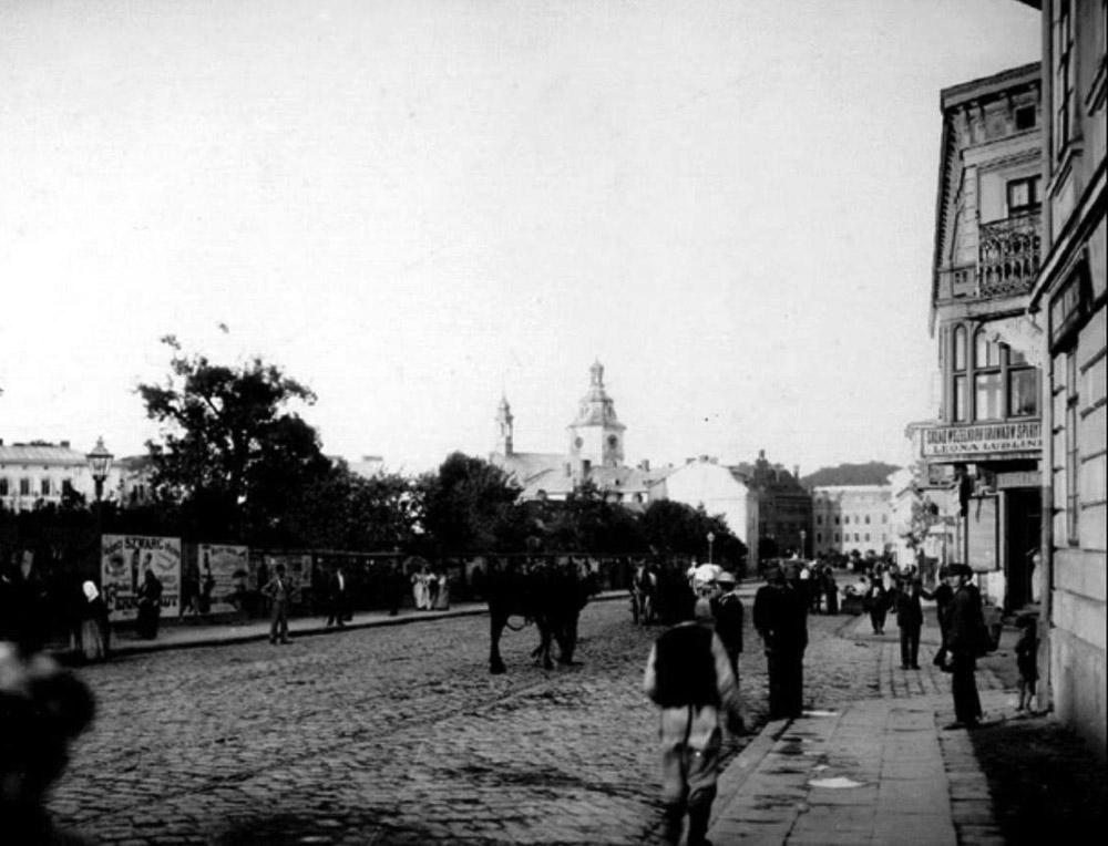 Вулиця Городоцька, вигляд в сторону церкви Св. Анни. Світлина 1880-х рр.