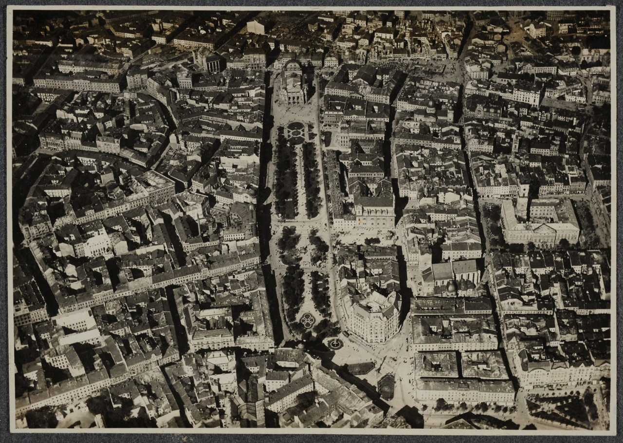 Центр Львова, 1920-ті.