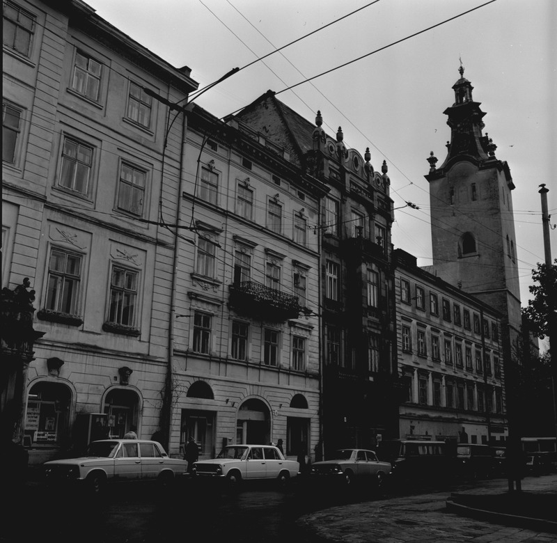 Вулиця Театральна. Львів, 1980-1985-ті рр. Фотограф Віктор Салмре
