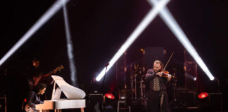 Благодійне музичне шоу найпопулярнішого скрипаля України Олександра Божика у супроводі рок-оркестру