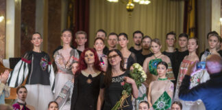 Оригінальне дійство-показ колекції бренду Oksana Karavanska «Вишиванка-Couture Третього тисячоліття». Фото: Олександр Шамов