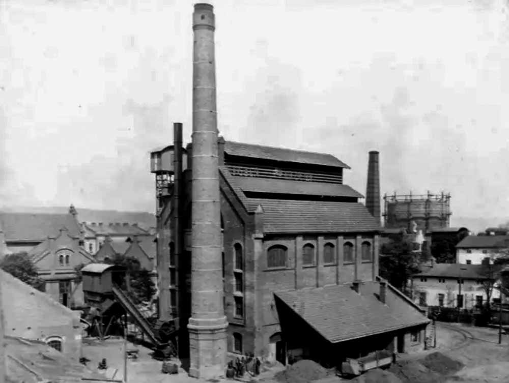 Виробничі споруди львівської міської газівні. Світлина кінця ХІХ ст.