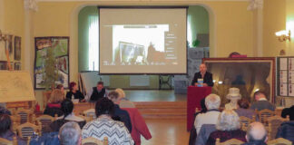 Учасники наукової конференції “Українська тіловиховна традиція” з нагоди відзначення 150-річчя від створення Наукового товариства імені Шевченка та 150-річчя від народження Івана Боберського.