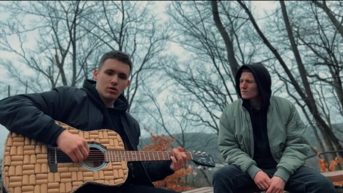 Повернення хітового дуету: YAKTAK та DOVI представляють свій новий спільний трек "Перекотиполе"