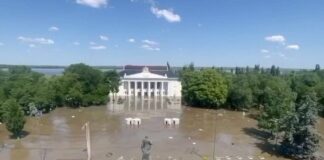 Центр Нової Каховки після підриву ГЕС