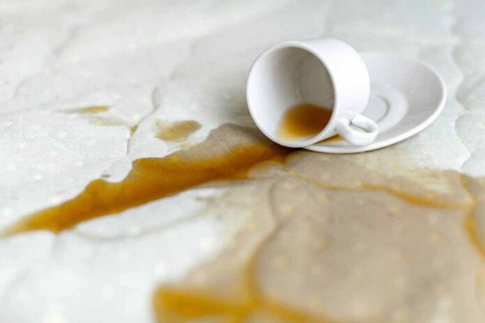 Розлита кава