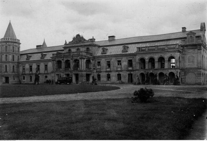 Смордва, палац, міжвоєнний період