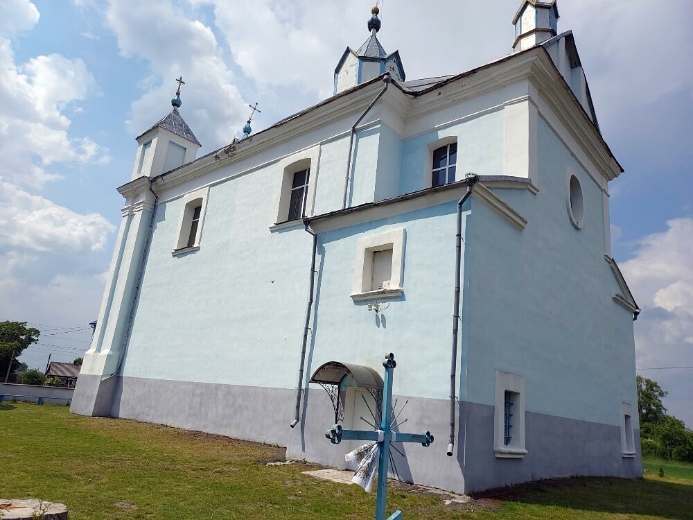 У підземеллі xраму імовірно досі залишається гробівець Лєдуxовськиx