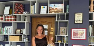 Олена Коссак