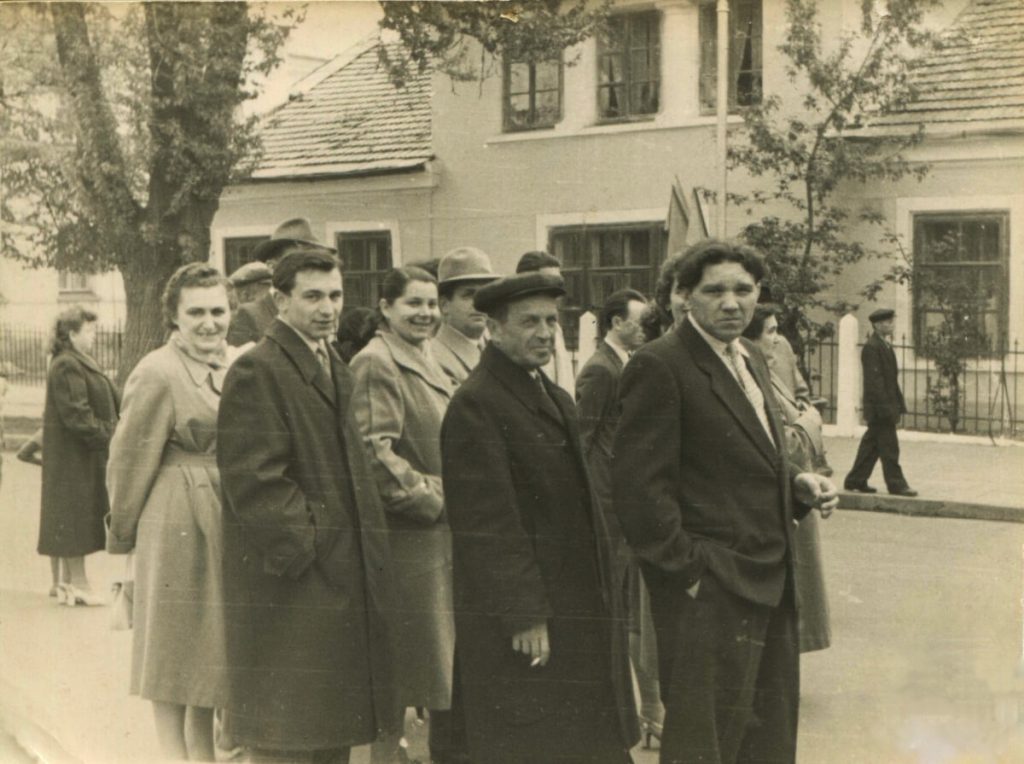 Ось так виглядав історичний будинок №59 у 1957 році на тодішній вулиці Леніна (тепер 16 Липня). Фото з архіву музичної школи ім. Лисенка