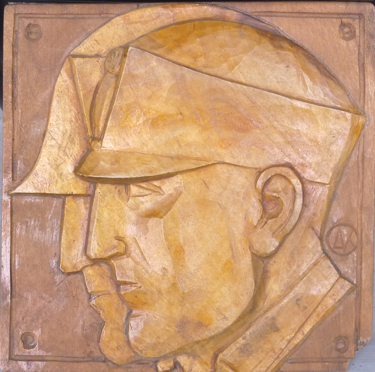 Коверко А. Автопортрет, 1922 р., рельєфна ліпка, гіпс