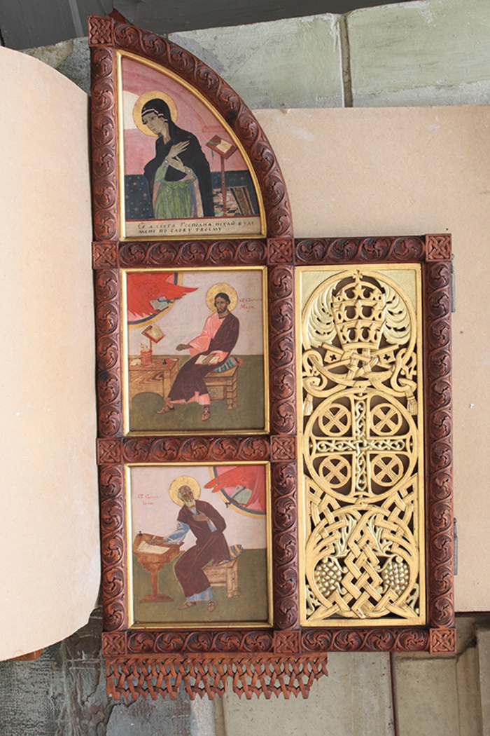 Фрагмент ажурної різьби А. Коверка для іконостасу каплиці Св. Духа Греко-католицької духовної семінарії у Львові, 1927