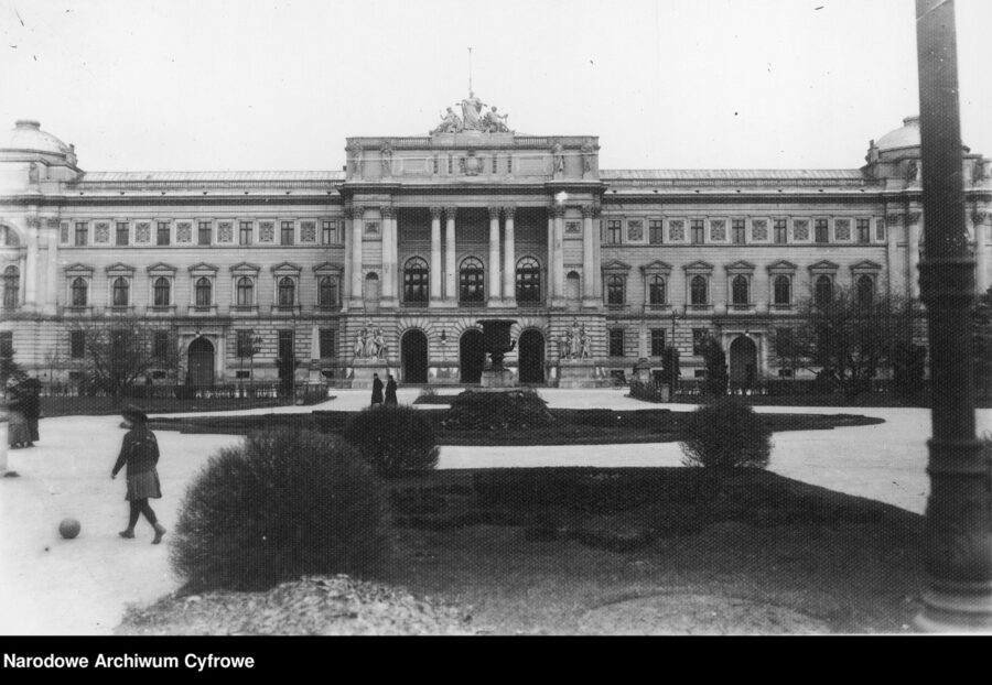 Львівський університет, 1910-1930-ті.