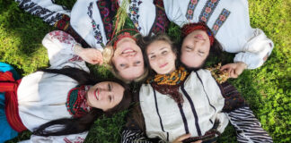 Гурт автентичного співу "Жива"