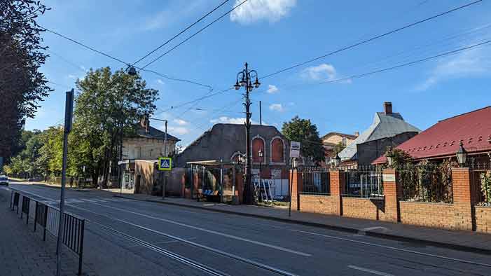 П'єдестал на вул. Промислова