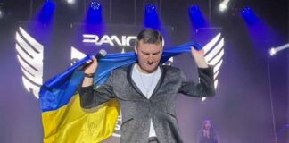 ЗАЛІСКО з прапором від генерала Залужного