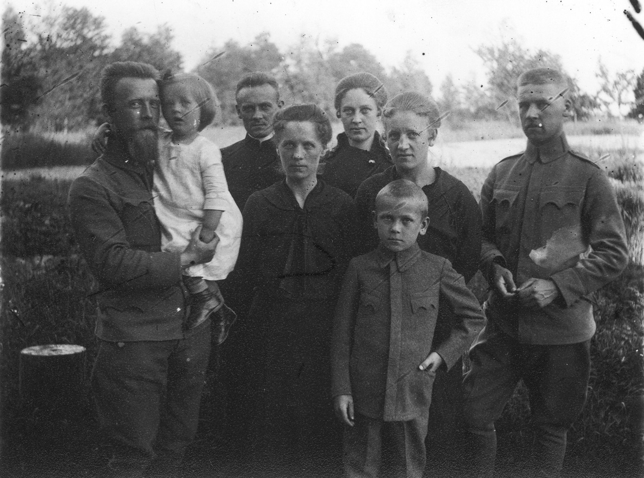 Січовий стрілець із родиною